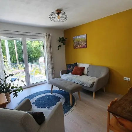 River In Awesome Wonder - Terrace With Riverview Apartament *