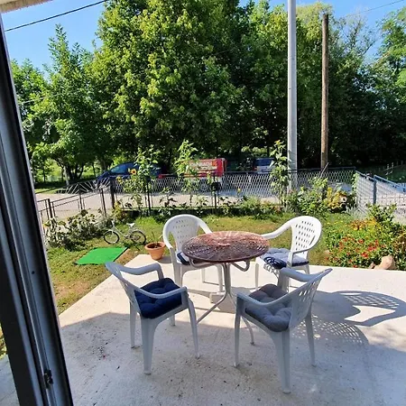 River In Awesome Wonder - Terrace With Riverview